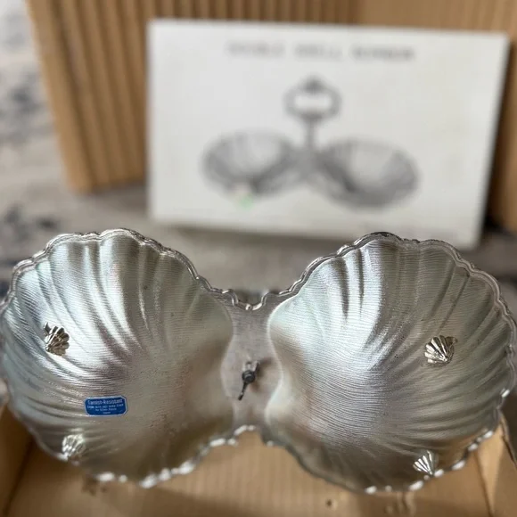 Vintage F.B. Rogers Silver Co Silver Plated Double Shell Bonbon Seashell Dish - Picture 5 of 10